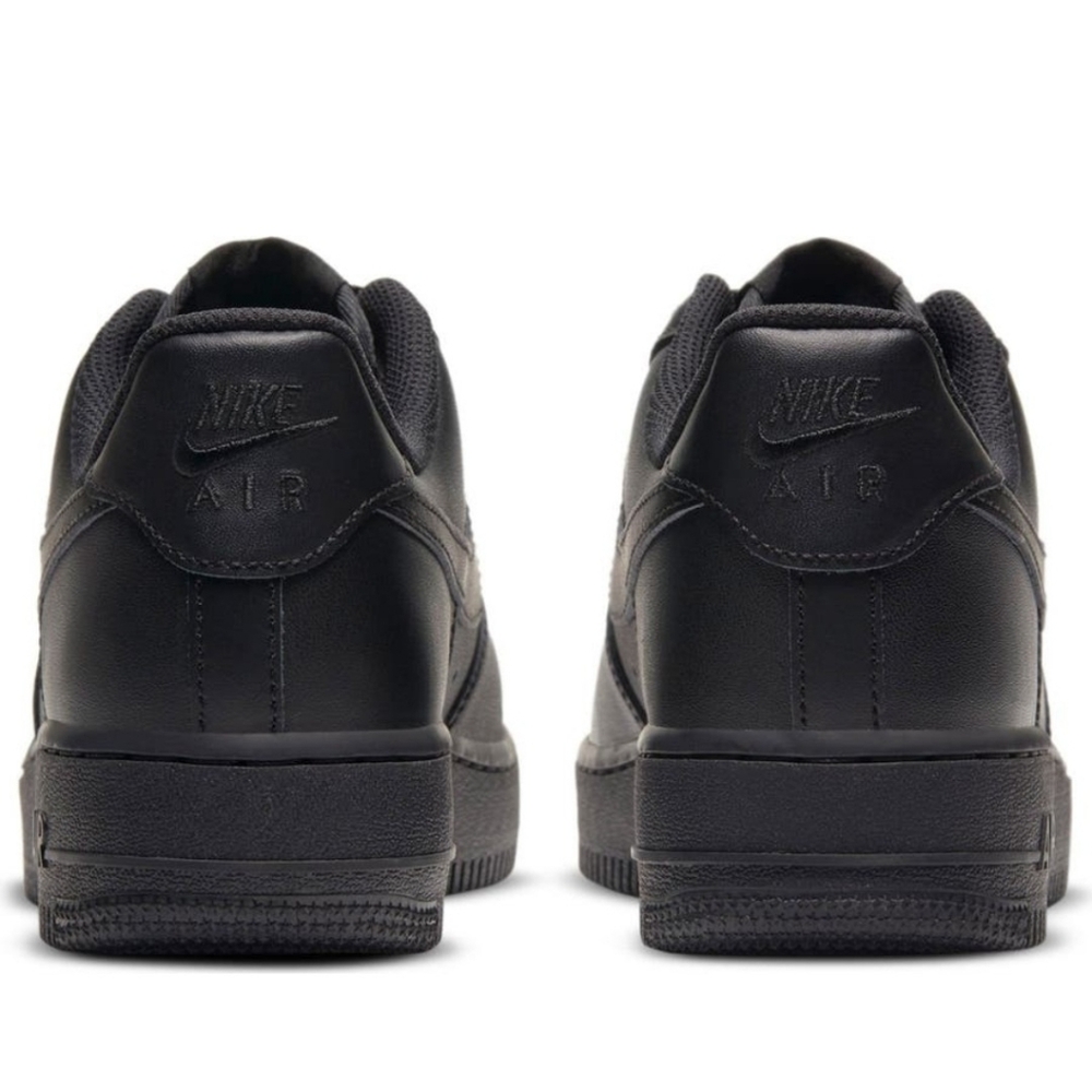 Size 8 Women’s - Nike Air Force 1 '07 Triple Black Shoes Sneakers DD8959-001 - Picture 7 of 11